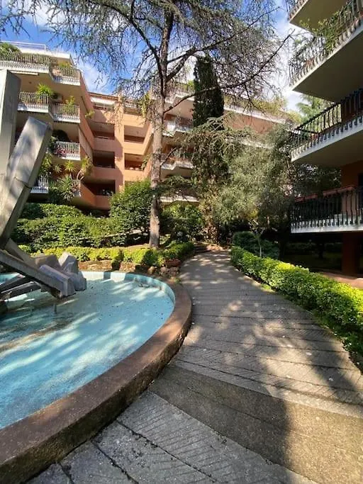 Alfredo Luxury House-1